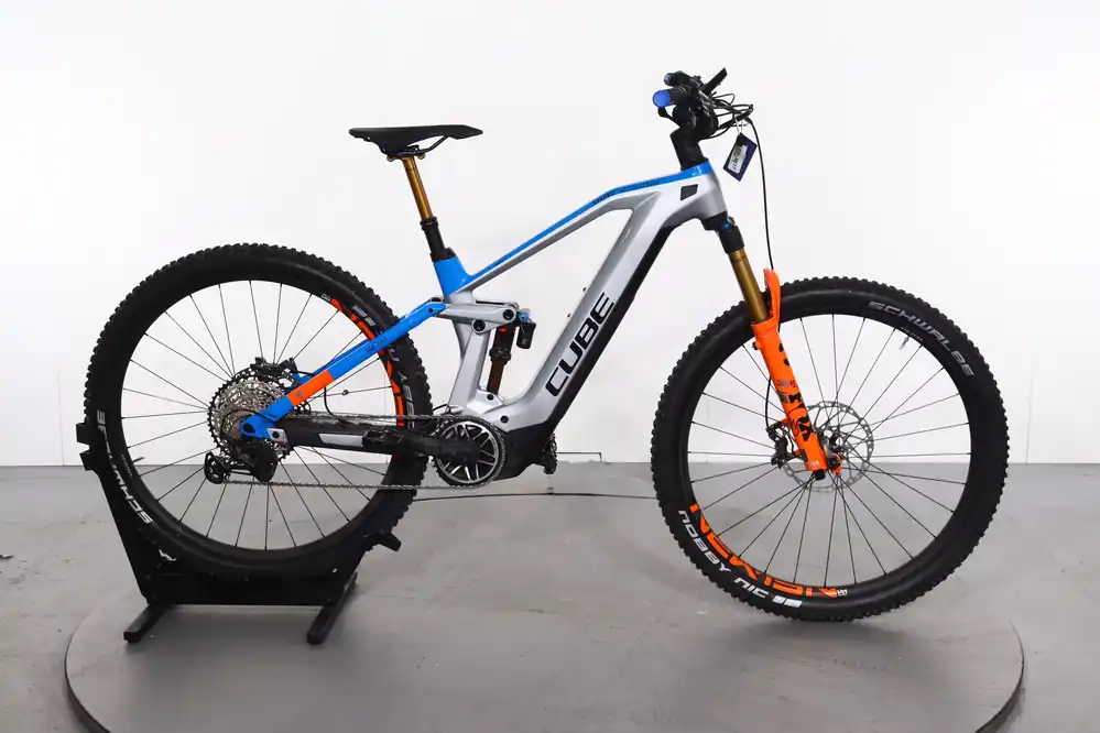 Direct Verzonden Cube Stereo Hybrid 140 HPC Actionteam