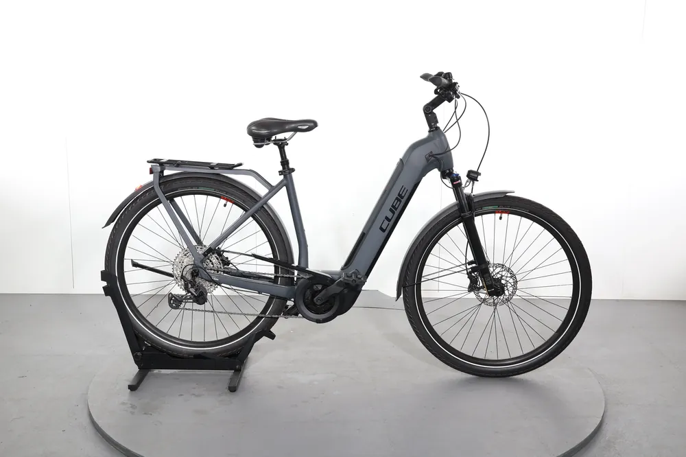 Cube Touring Hybrid Exc 625 Koopje