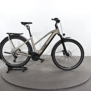 Aanbieding Cube Kathmandu Hybrid Pro 750
